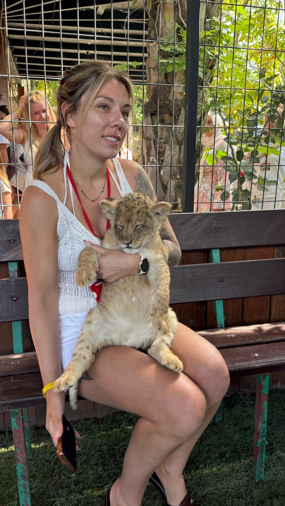 Photo vith lion cubs